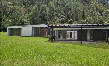Casa campestre en arriendo sector Fizebad, El Retiro