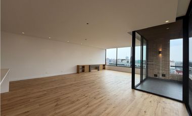 SE VENDE O ARRIENDA APARTAMENTO EN LA CABRERA 205m2