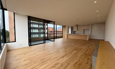 SE VENDE O ARRIENDA APARTAMENTO EN LA CABRERA 205m2
