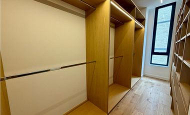 SE VENDE O ARRIENDA APARTAMENTO EN LA CABRERA 205m2