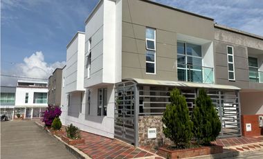 SE VENDE CASA EN CAMBULOS - FUSAGASUGA