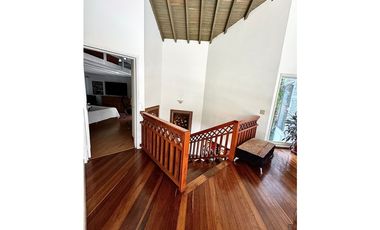 casa en arriendo Loma del Chocho Envigado por días meses