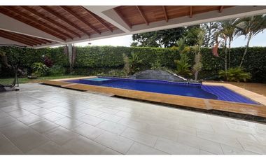 En venta casa campestre en Cerritos, Pereira