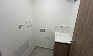 Se arrienda apartamento ubicado en el municipio de La Ceja Antioquia.