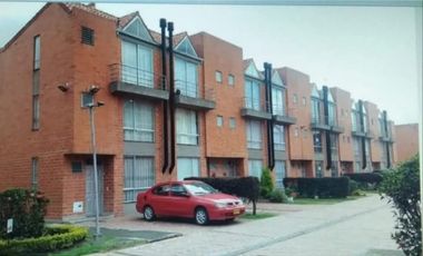 ACSI 1365 Venta de casa Quintas del Trébol - Mosquera