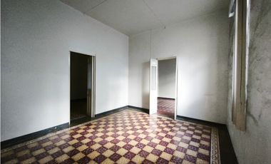 CASA INDEPENDENCIA ESQ COLON, 344.14 M2 CENTRO SAHUAYO MICHOACAN