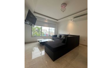 En venta hermosa casa 4 habitaciones urb. Altos de Manta Beach