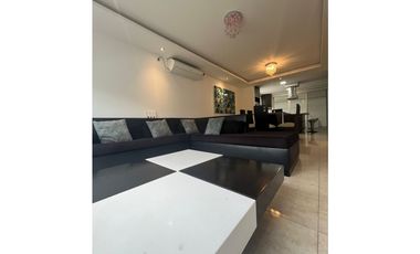 En venta hermosa casa 4 habitaciones urb. Altos de Manta Beach