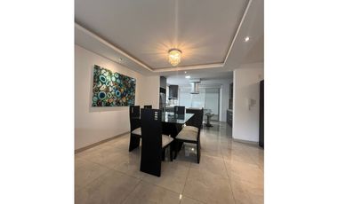 En venta hermosa casa 4 habitaciones urb. Altos de Manta Beach