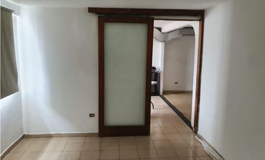 VENTA DE CASA CON CIRCUITO CERRADO EN CONDADO DEL REY