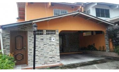 VENTA DE CASA CON CIRCUITO CERRADO EN CONDADO DEL REY