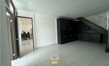 Alquiler o Venta local Comercial Via Domingo Diaz