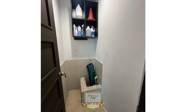 Alquiler o Venta local Comercial Via Domingo Diaz