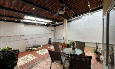 Venta de casa en Praderas de San Antonio 4 habitaciones