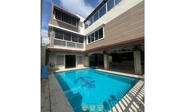 Venta casa en Brisas del Golf con Piscina