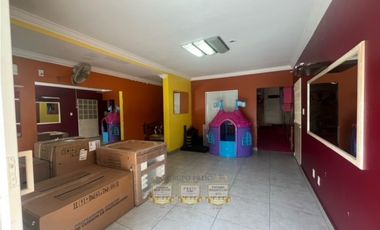 Venta casa en Brisas del Golf con Piscina