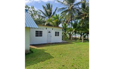 VENTA DE 2 CASA Y LOTE EN COLON PUNTA PORTETE