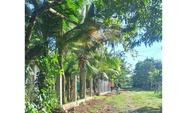 VENTA DE 2 CASA Y LOTE EN COLON PUNTA PORTETE