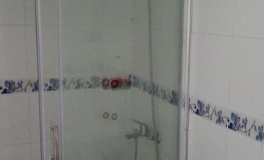 Casa en pequeño pasaje cerrado