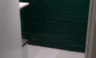 Casa en pequeño pasaje cerrado