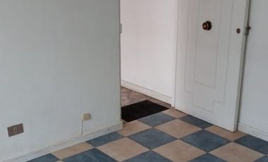 Casa en pequeño pasaje cerrado