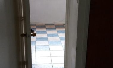 Casa en pequeño pasaje cerrado