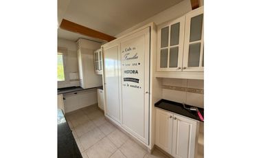 VENDE CASA EN B° LA CAPILLA, VISTALBA, LUJN DE CUYO, MENDOZA.