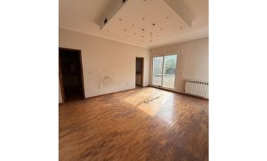 VENDE CASA EN B° LA CAPILLA, VISTALBA, LUJN DE CUYO, MENDOZA.