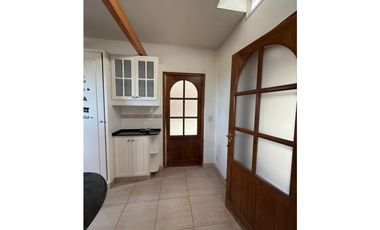 VENDE CASA EN B° LA CAPILLA, VISTALBA, LUJN DE CUYO, MENDOZA.