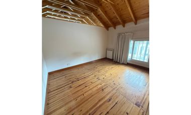 VENDE CASA EN B° LA CAPILLA, VISTALBA, LUJN DE CUYO, MENDOZA.