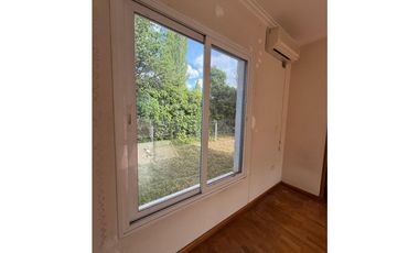 VENDE CASA EN B° LA CAPILLA, VISTALBA, LUJN DE CUYO, MENDOZA.