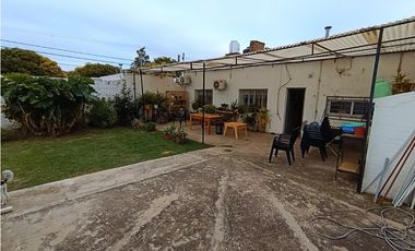 VENTA-CASA+LOCAL COMERCIAL EN AV. ALFONCINA STORNI-Bº PARQUE LICEO