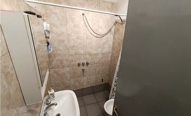 VENTA-CASA+LOCAL COMERCIAL EN AV. ALFONCINA STORNI-Bº PARQUE LICEO