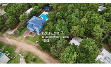 Costa Esmeralda Lote en Venta