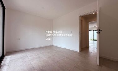 Primera Junta y 20 de Septiembre PH 2 amb. PB A ESTRENAR