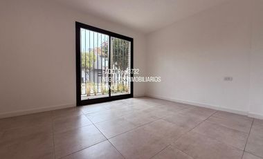 Primera Junta y 20 de Septiembre PH 2 amb. PB A ESTRENAR