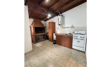 Ph de 2 ambientes con dependencia - Laprida 3345