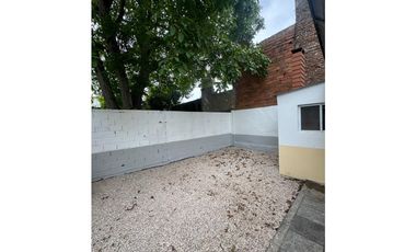 Ph de 2 ambientes con dependencia - Laprida 3345