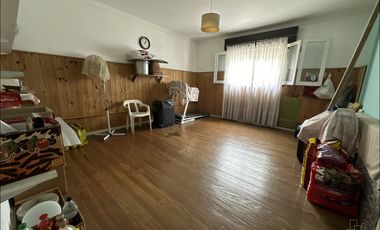 Casa estilo colonial apta p/ múltiples destinos (R2)