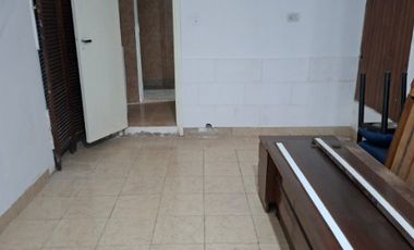 Casa PH en alquiler en Lanus Oeste
