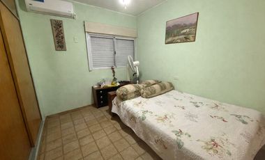 CASA BARRIO KENNEDY. SANTA LUCIA.