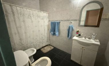 CASA BARRIO KENNEDY. SANTA LUCIA.