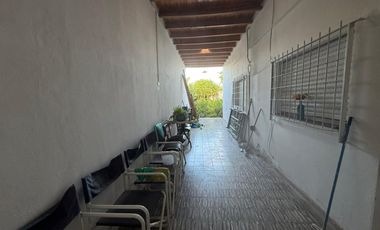 CASA BARRIO KENNEDY. SANTA LUCIA.