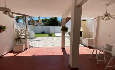 VENTA CASA 3 AMB PARQUE / COCH AP. CRED. -  MERLO