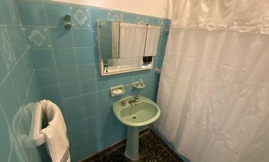 VENTA CASA 3 AMB PARQUE / COCH AP. CRED. -  MERLO