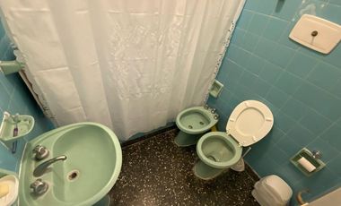 VENTA CASA 3 AMB PARQUE / COCH AP. CRED. -  MERLO