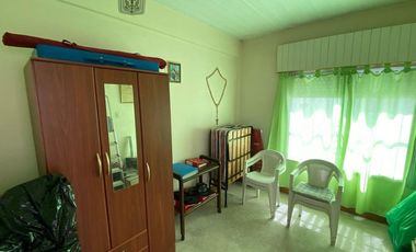 VENTA CASA 3 AMB PARQUE / COCH AP. CRED. -  MERLO