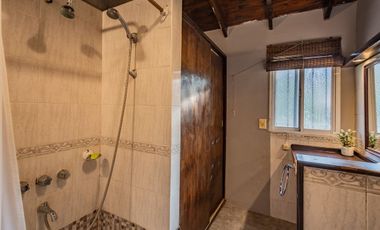 ESPECTACULAR CASA QUINTA - EXALTACION DE LA CRUZ