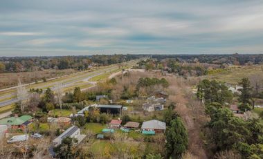 ESPECTACULAR CASA QUINTA - EXALTACION DE LA CRUZ