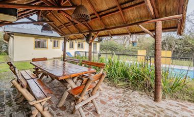 ESPECTACULAR CASA QUINTA - EXALTACION DE LA CRUZ